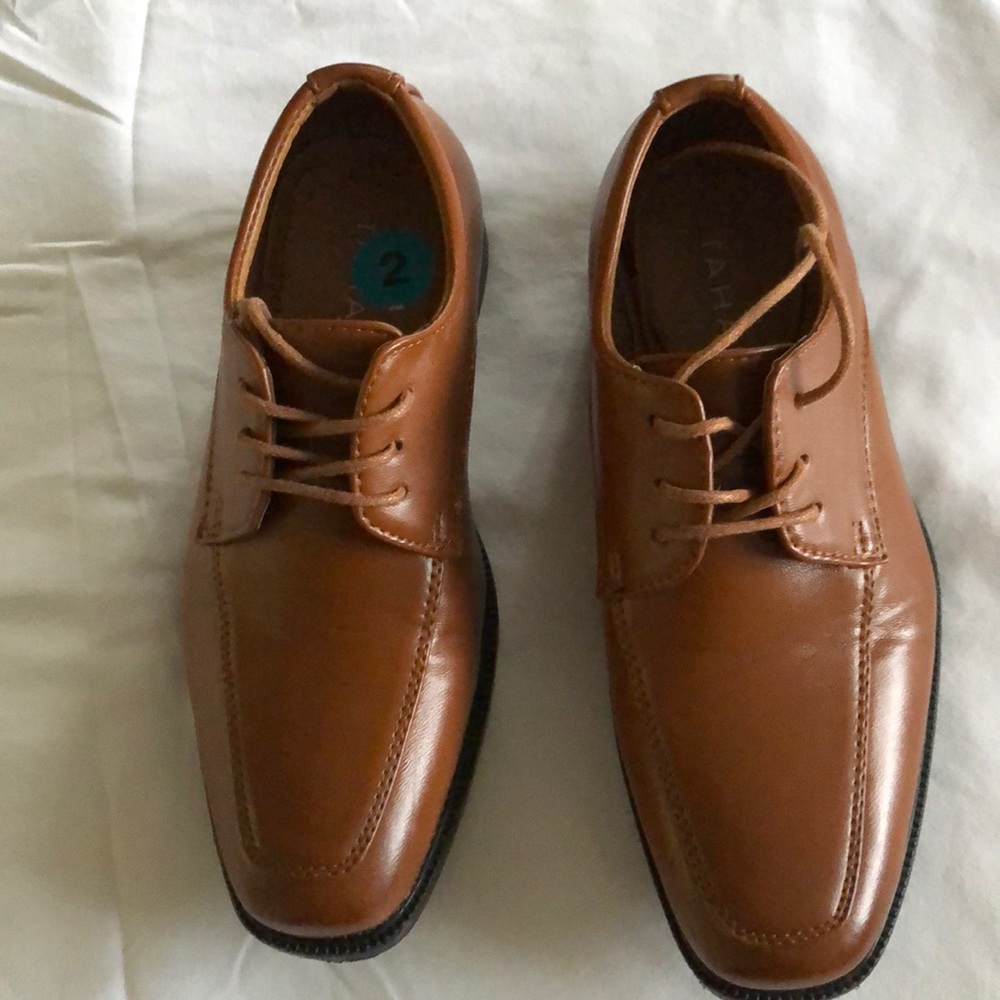 Boys shoes.